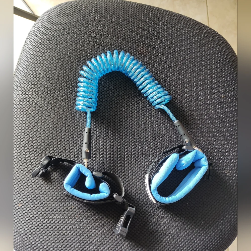 Child Safety Adjustable Wristband by Dr Meter